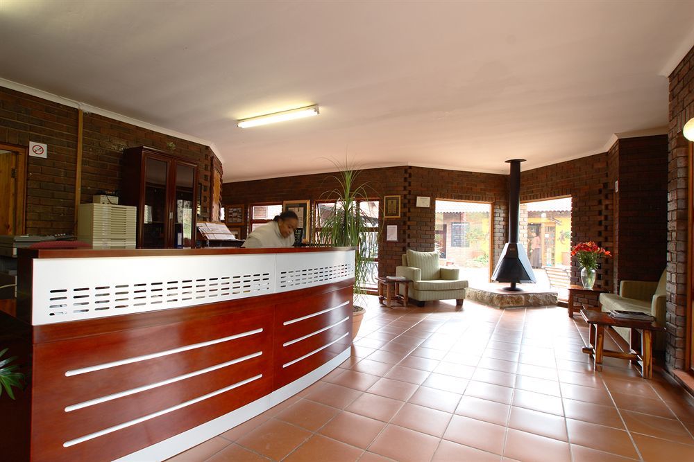 First Group Qwantani Hotel Harrismith Bagian luar foto