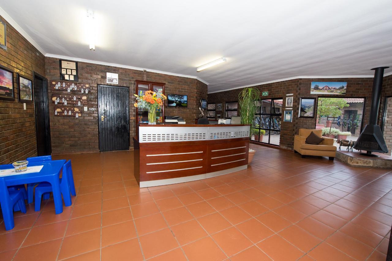 First Group Qwantani Hotel Harrismith Bagian luar foto
